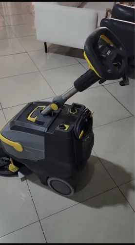 Lava e Seca Karcher Profissional BD 38/12