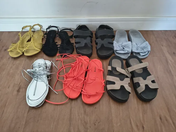 Lote de sandálias n36 usadas