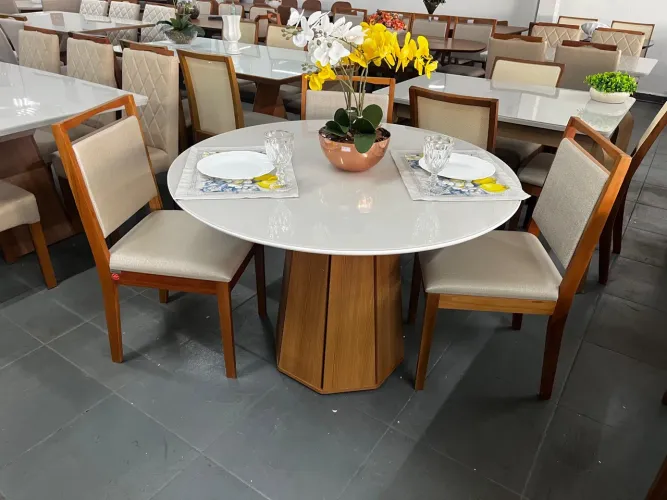 Mesa de Jantar Redonda com 4 Cadeiras madeira