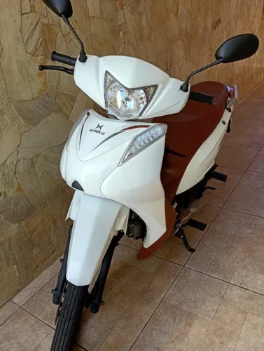 Ágil, econômica e com estilo moderno! Pra fechar negócio!!!