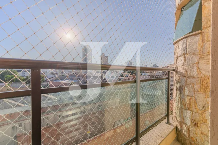 Casa sobrado em condomínio fechado de 120m², 3 Dormitórios com 1 Suíte e 3 Vagas disponíve