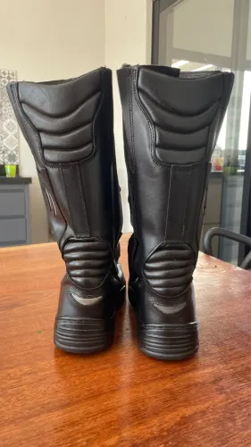 Bota militar marca Valcore