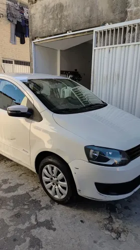 Volkswagen Fox 1.0 MI Total Flex 8V 5P 2014