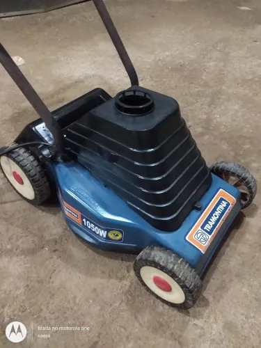 Cortador de Grama Elétrico Tramontina bivolt 110/220