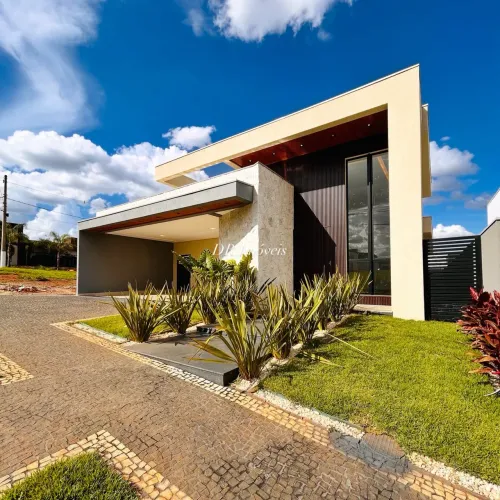 Casa térrea 3 Suíte + escritório no Trianon 