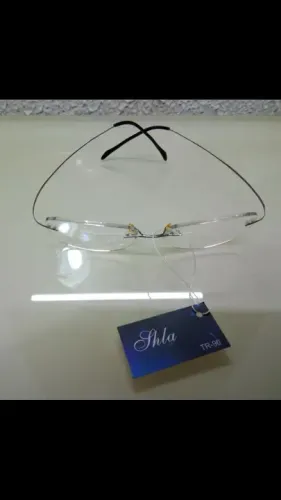 Armação em Titanio Ultra leve frameless Nova