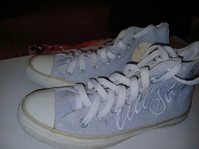 Tênis Converse All Star Azul com Poá e Bordado