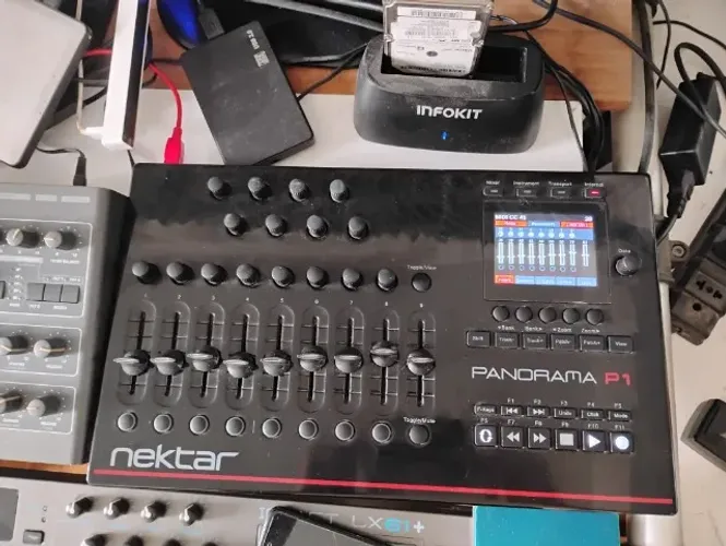 Nektar Panorama P1 - Controlador de DAW e plugins