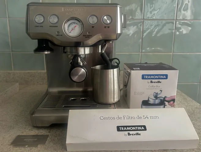 Cafeteira Elétrica Tramontina by Breville Express em Aço Inox 1,8 L 220 V