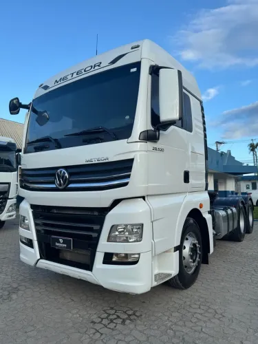 Volkswagen Meteor 29.520 - 6x4