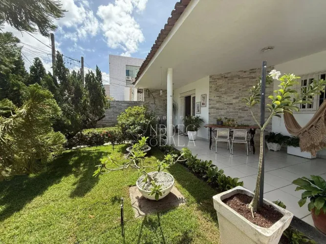 Casa com 4 dormitórios à venda, 181 m² por R$ 999.000,00 - Jardim Oceania - João Pessoa/PB