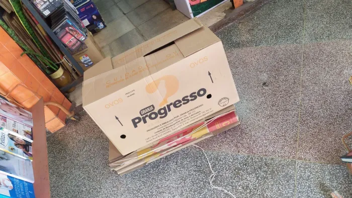Caixa de papelão usadas e conservadas 
