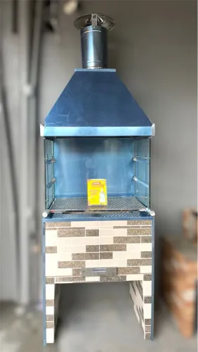 Churrasqueira Pré-Moldada Vidro Temperado 77x56cm