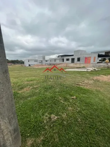 Terreno à venda no Condomínio Portal do Japy Golf Club em Cabreúva