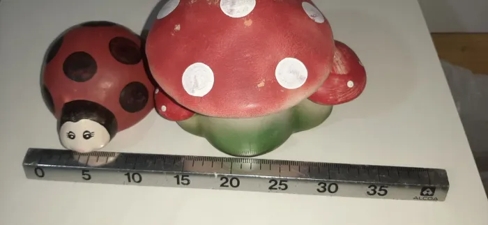 Enfeites de Jardim: Joaninha e Cogumelo 2 Vasos de parede