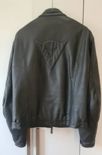 Jaqueta Dainese 100% Couro Original - Estilo Italiano