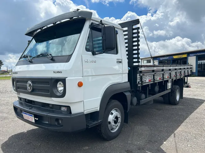 Volks 10-160/2018 2º Dono c/carroceria 6.35 em ótimo estado !!!