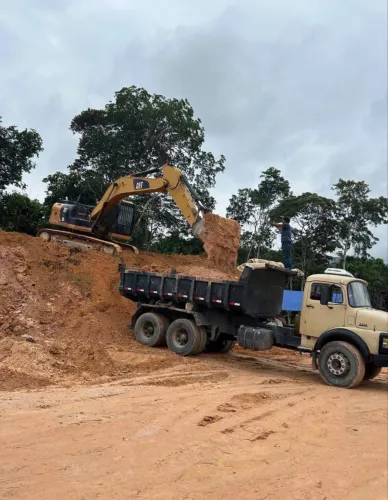 SERVIÇOS DE TERRAPLANAGEM