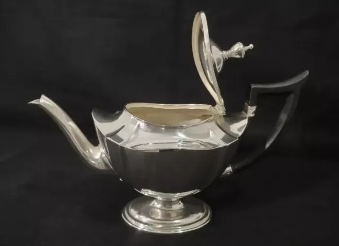 Bule Chá Antigo Banho Prata Cabo Madeira Com Pé Alto