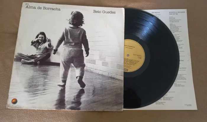 LP disco de vinil Beto Guedes Alma de borracha toca disco radiola vitrola som antigo rádio
