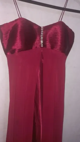 Vestido vinho