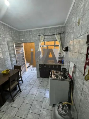Casas na vila Menck - Osasco para renda, com duas casas no terreno - 1 vaga de garagem e d