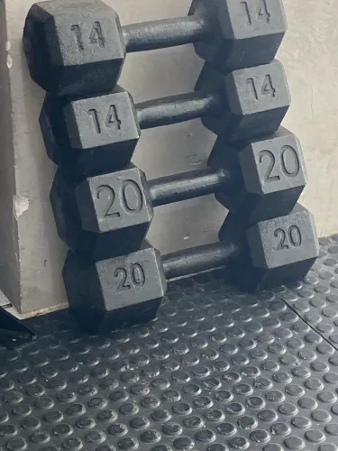 Vendo halteres novos de ferro! Leia anuncio para entender!A partir de R$35