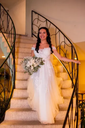 Vestido de noiva e véu