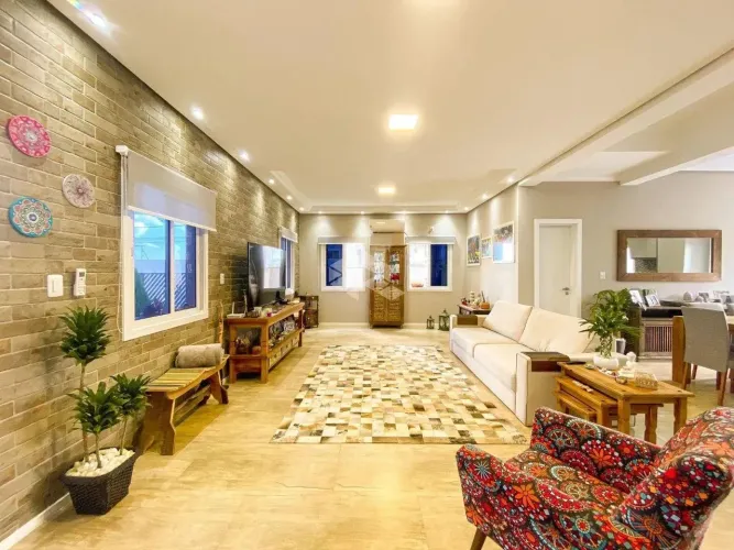 Sobrado 3 dormitórios, suíte com banheira, espaço gourmet, 4 vagas, piscina com deck no ba