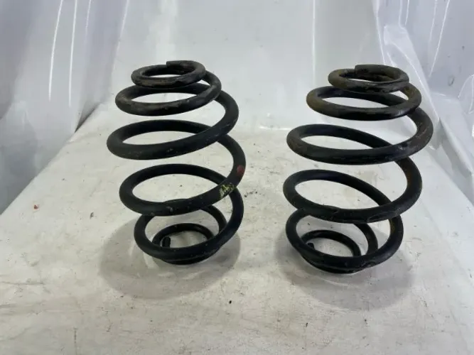 Par de Molas Traseiras Ford Escort Zetec Sw 97/02
