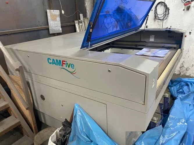 Máquina de Corte a Laser CAMFive