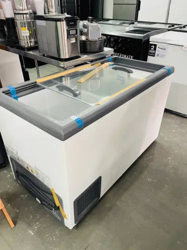 MB Frezer horizontal expositor 400L Gelopar 