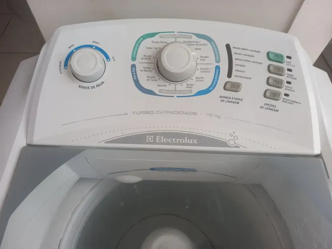 Máquina de Lavar 10kg da Electrolux Impecável