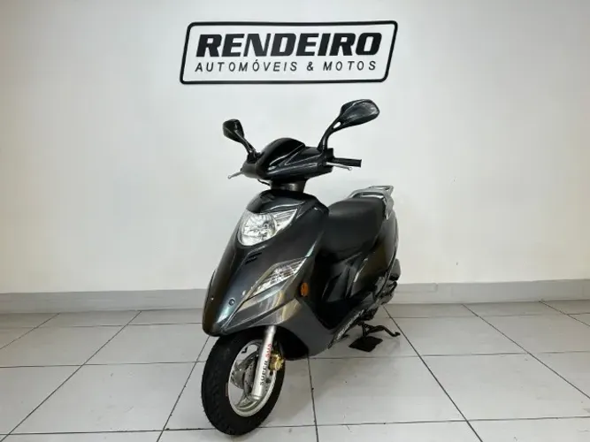 Suzuki Burgman 125 ano 2017 com 50.000km aceito troca