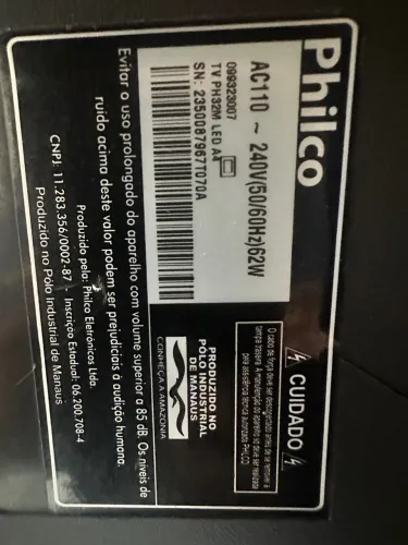 Tv Philco tela quebrada e carcaça quebrada também não tem base não tem controle 