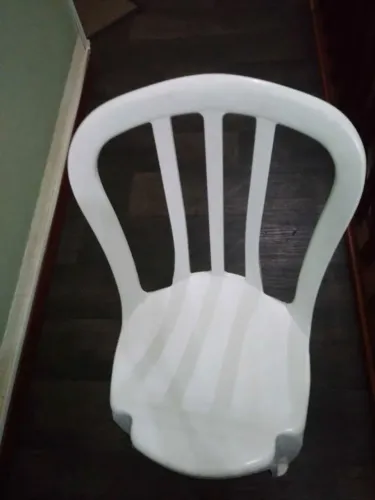 Cadeira de Plástico sem braços - Branca