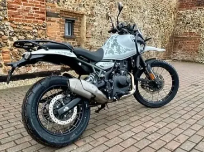 ROYAL ENFIELD - HIMALAYAN 450cc 2026