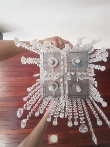 Lustre de Cristal Quadrado Elegante e Charmoso