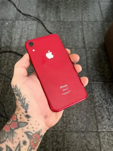 iPhone XR Vermelho 64GB