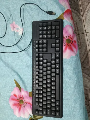 Teclado USB Preto para Computador