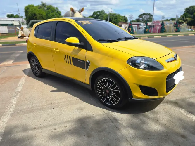 Fiat Palio Sporting 1.6 Flex 16V 5P 2015