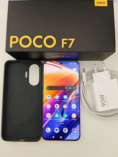 Vendo xiaomi poco f7 12/256gb muito novo sem nenhum detalhe edição limitada