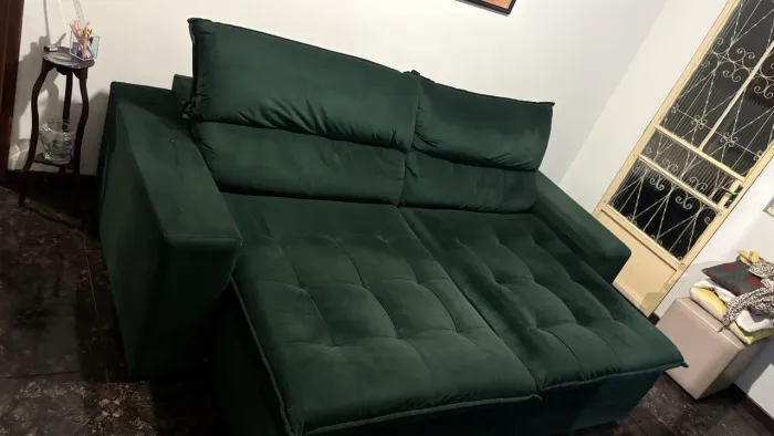 Sofá 4 lugares veludo