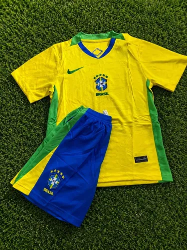 Kit Infantil Brasil Seleção Brasileira Amarelo 2025/26 - Home Camisa e Shorts