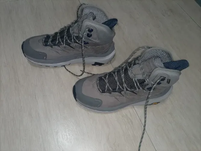 Tênis Hoka Kaha 2 GTX
