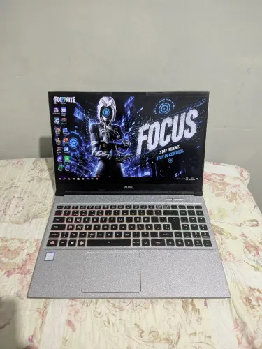 Notebook Gamer Avell i7 9°Ge / SSD NVME 512GB / 8GB / Placa de Vídeo 1650 4GB
