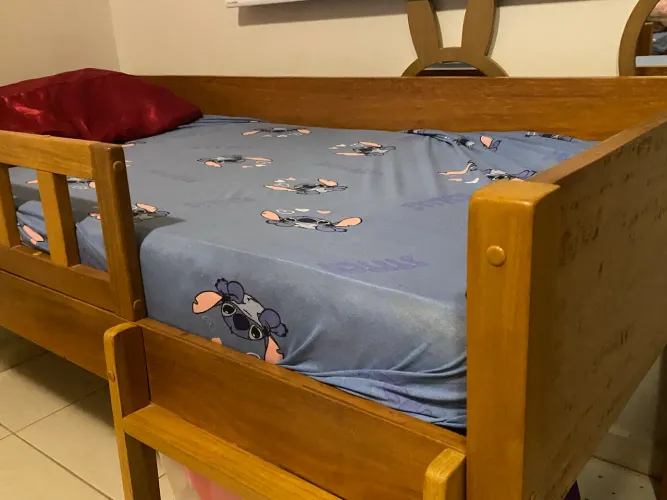2 Camas infantil (ótimo material)