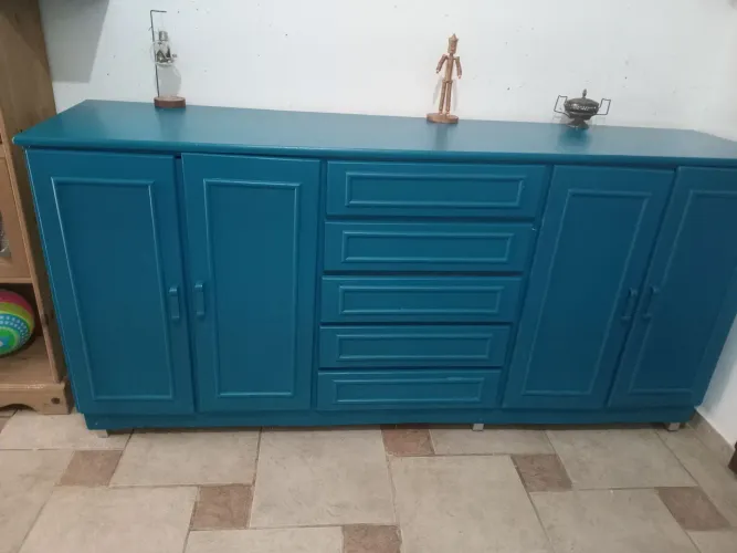 Vendo um balcão de 2 metros de comprimento, 91 de altura e 47 de largura.
