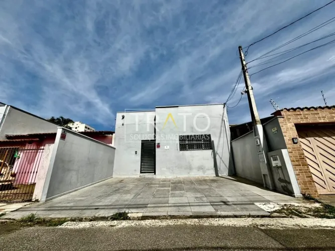 Casa comercial para venda e locação no bairro Bosque