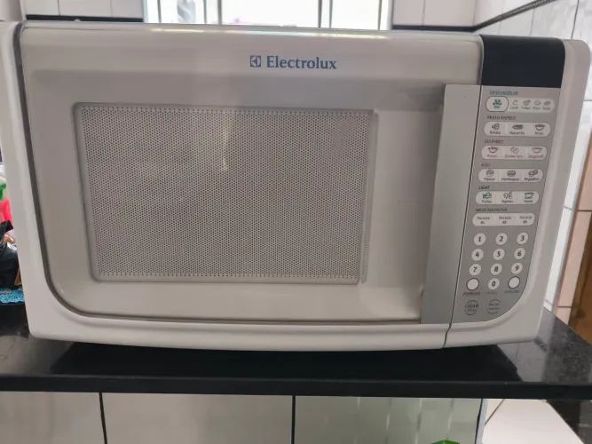 Microondas Electrolux 31L
